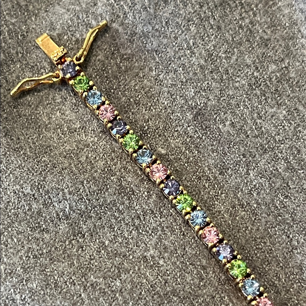 Joan Rivers Crystal Bracelet - Picture 6 of 9
